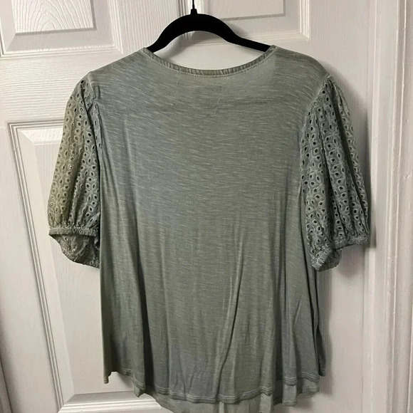Women’s Cupio Tee Shirt Size XL - Picture 2 of 7